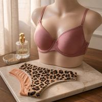 Neu! BH 80 B + Seemless 2x Tanga Gr. S mit Animal Print