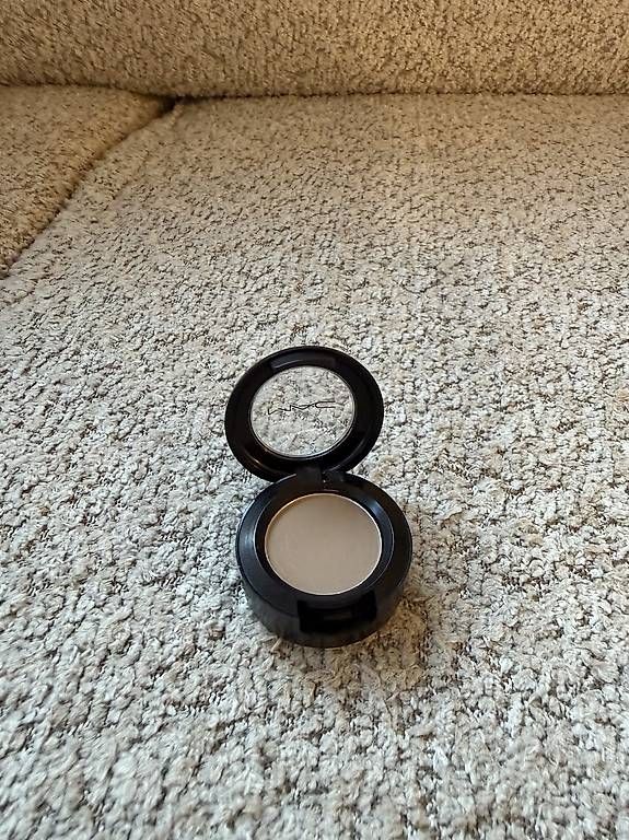 Mac Cosmetics Make-up: Max Eyeshadow / Lidschatten Omega – Nuovo (secondo la descrizione) da Dietikon venduto da Prelovedpearls