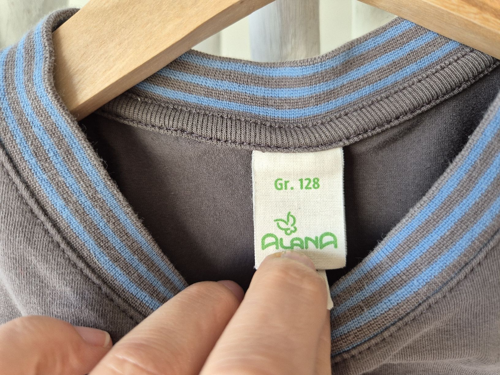 Pullover & Sweatshirts: Langarmshirt-Set Gr. 128, Dinos Bagger, Top Quali – Gebraucht aus Zollikerberg von ExcellenceInProducts 7