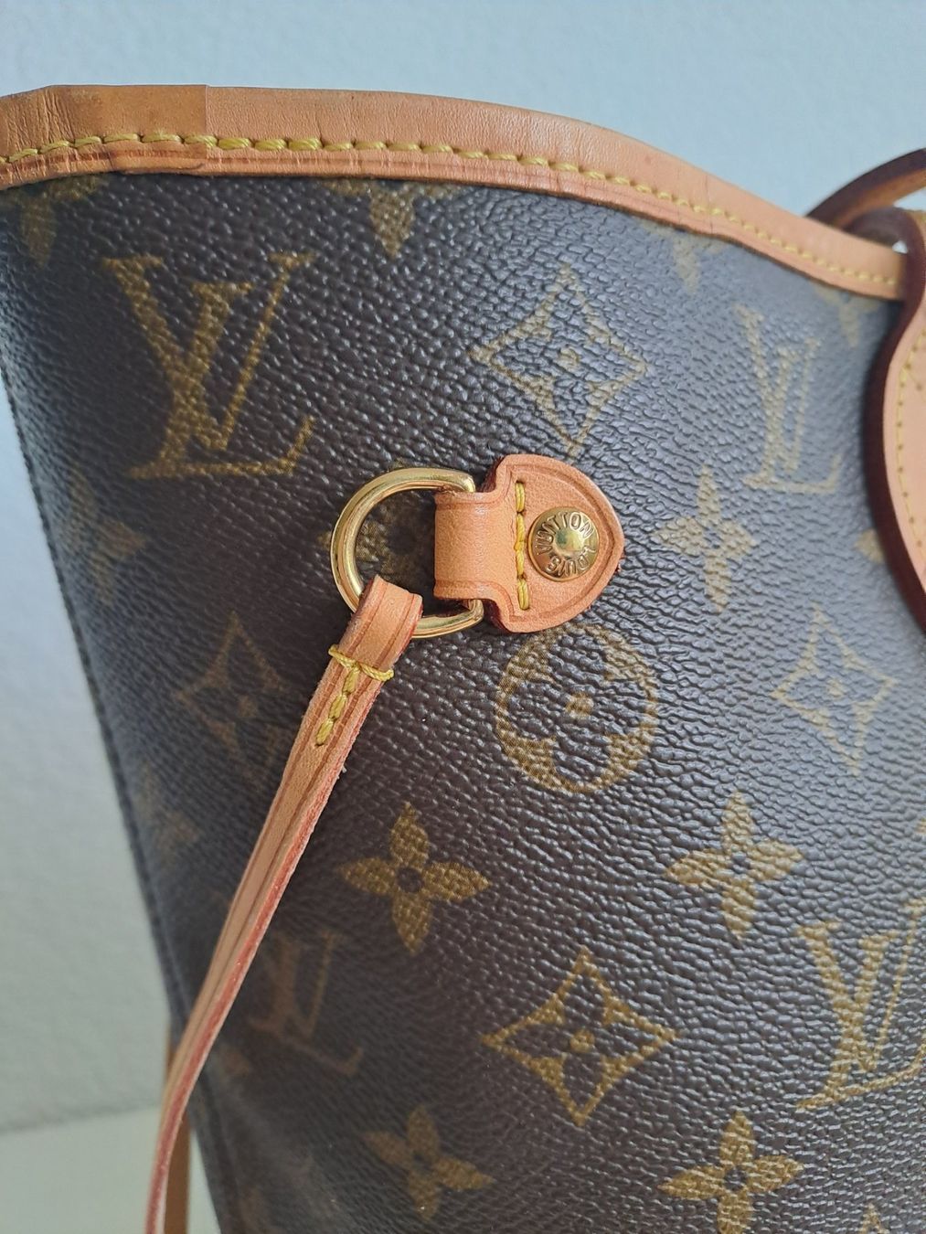 Louis Vuitton Sacs femmes: Louis Vuitton Neverfull, Monogramm Canvas MM – D'occasion à Volketswil par ronbons 1