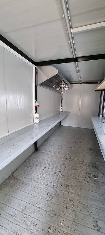 Mobilhome: Container als Mini Restaurant oder Tinyhouse – Usato da Schaffhausen venduto da Guapa71 3