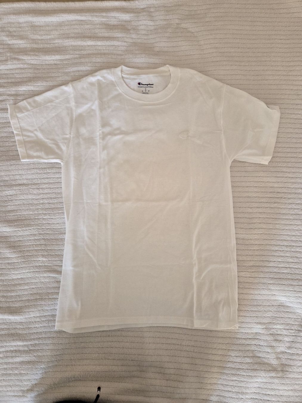 Champion T-Shirts: T-shirt basic blanc – Neu und originalverpackt aus Lausanne von hel_ll2g