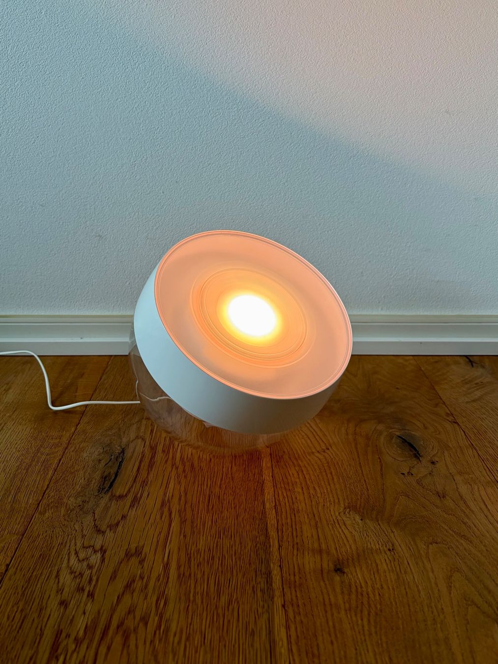 Philips Lampade: Philips Hue Iris Color Lamp – Usato da Cham venduto da all_rd7b