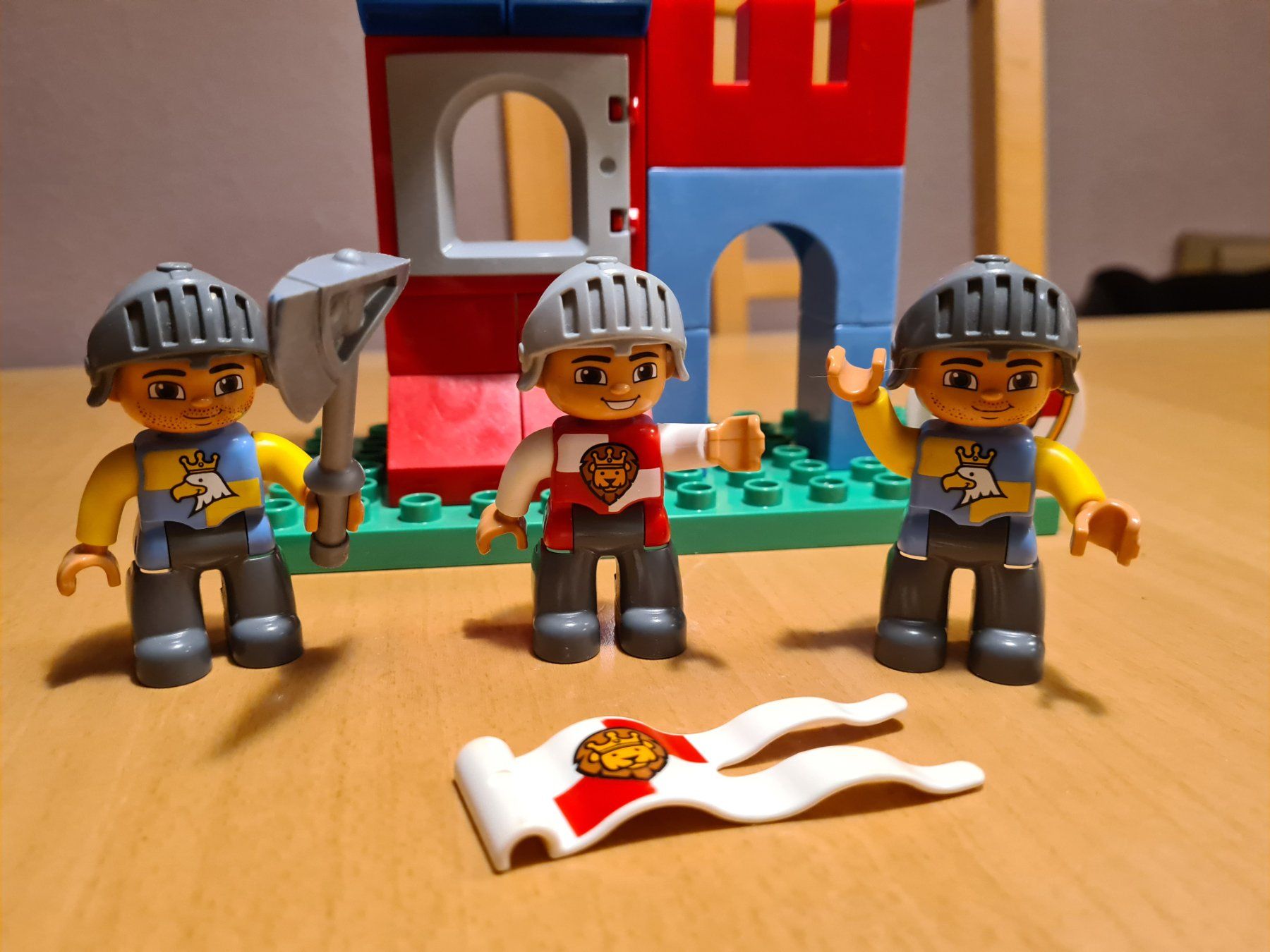 Lego Baukästen: Lot LEGO DUPLO thème chevaliers – Gebraucht aus Nyon von Dap_j77s 1