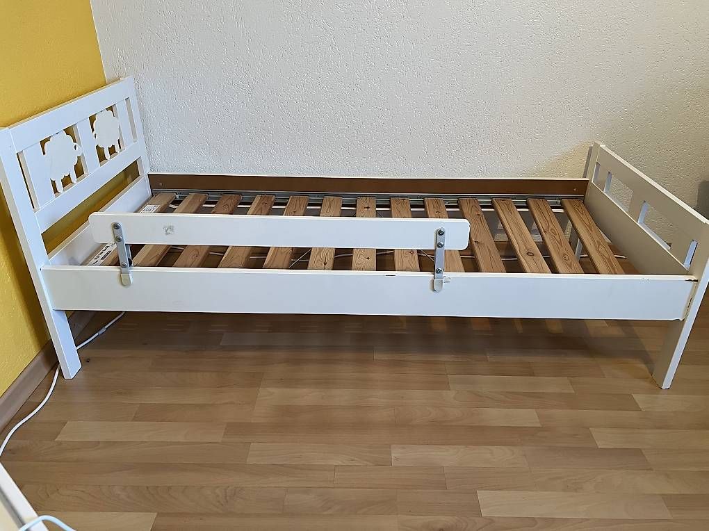 Betten: Lit enfant IKEA – Gebraucht aus  von  3