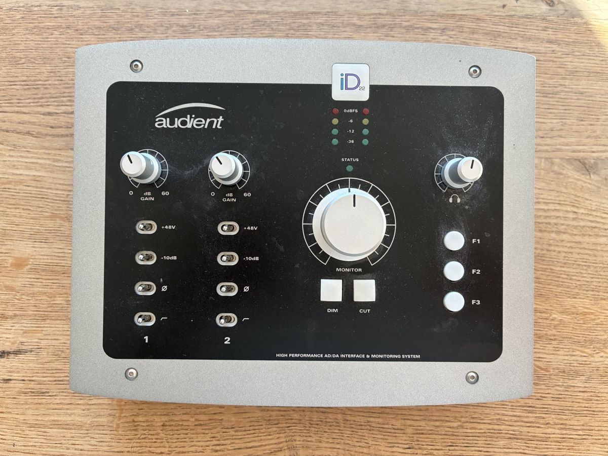 Strumenti musicali: Audient iD22 Interface – Usato da Basel venduto da holunder76