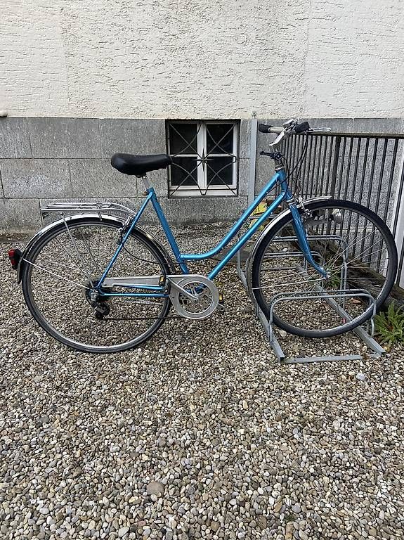 Biciclette: Velo, das einen Service benötigt – Usato da Zürich venduto da ElisabethBe