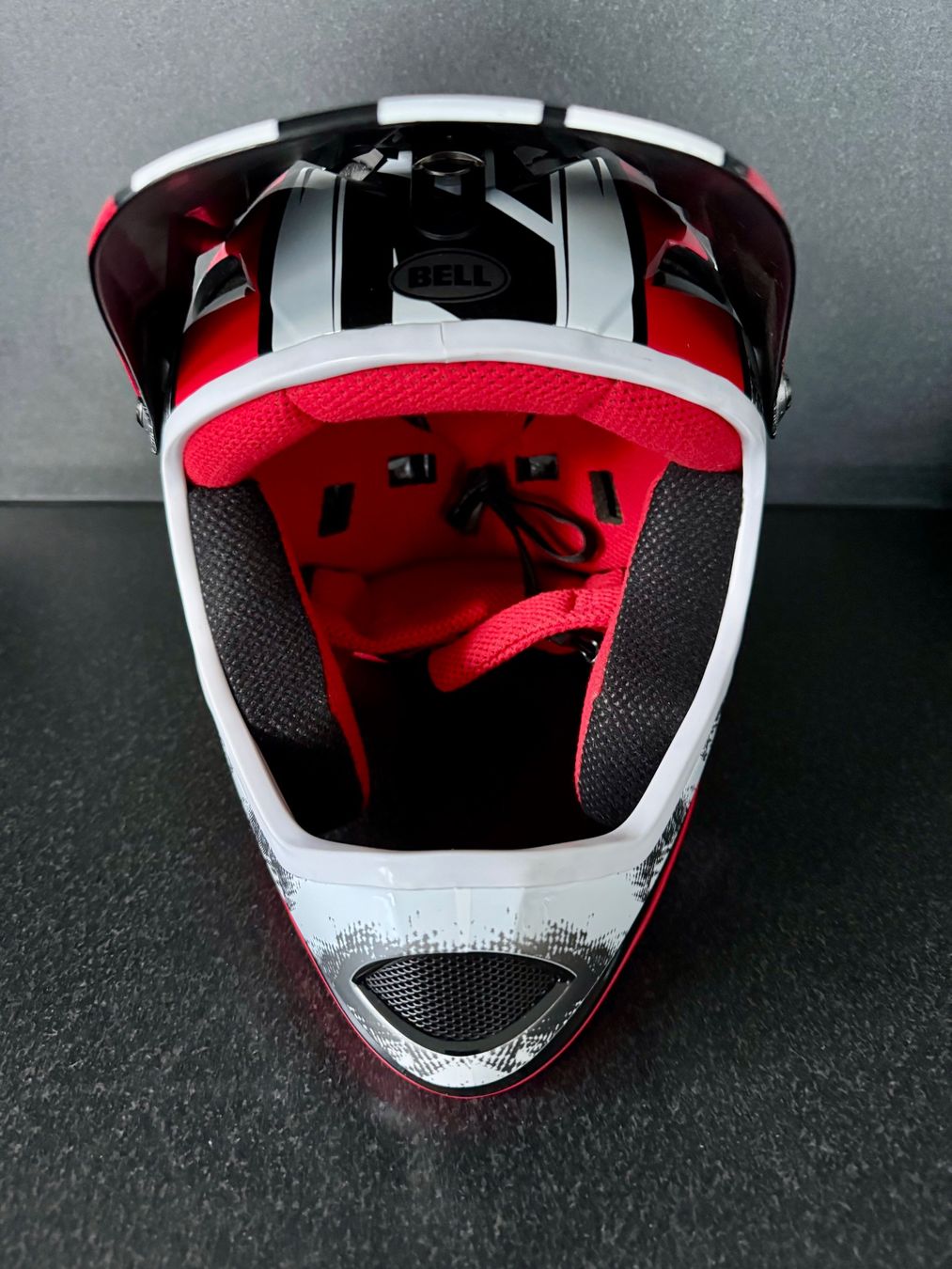 Bell Caschi: Bell Integralhelm – Usato da Domat/Ems venduto da cowi 2