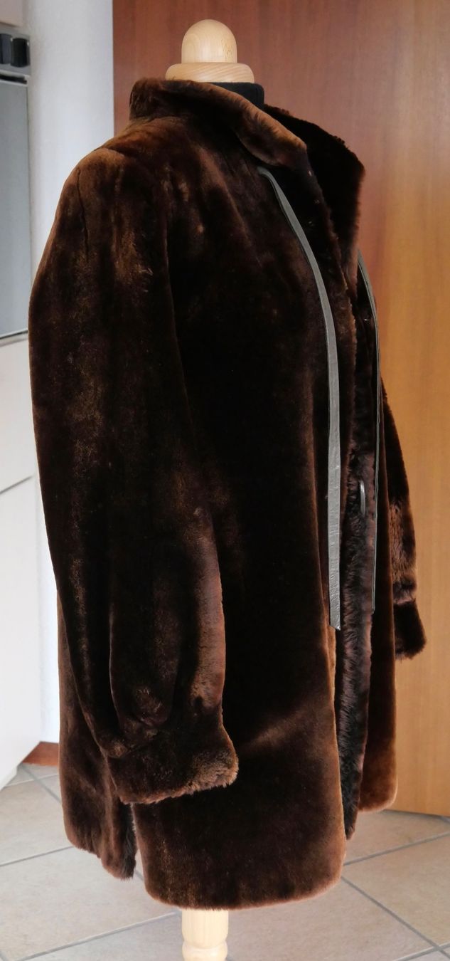Giacche: Veste en agneau doré – Usato da Yverdon-les-Bains venduto da PeneloPe021 1