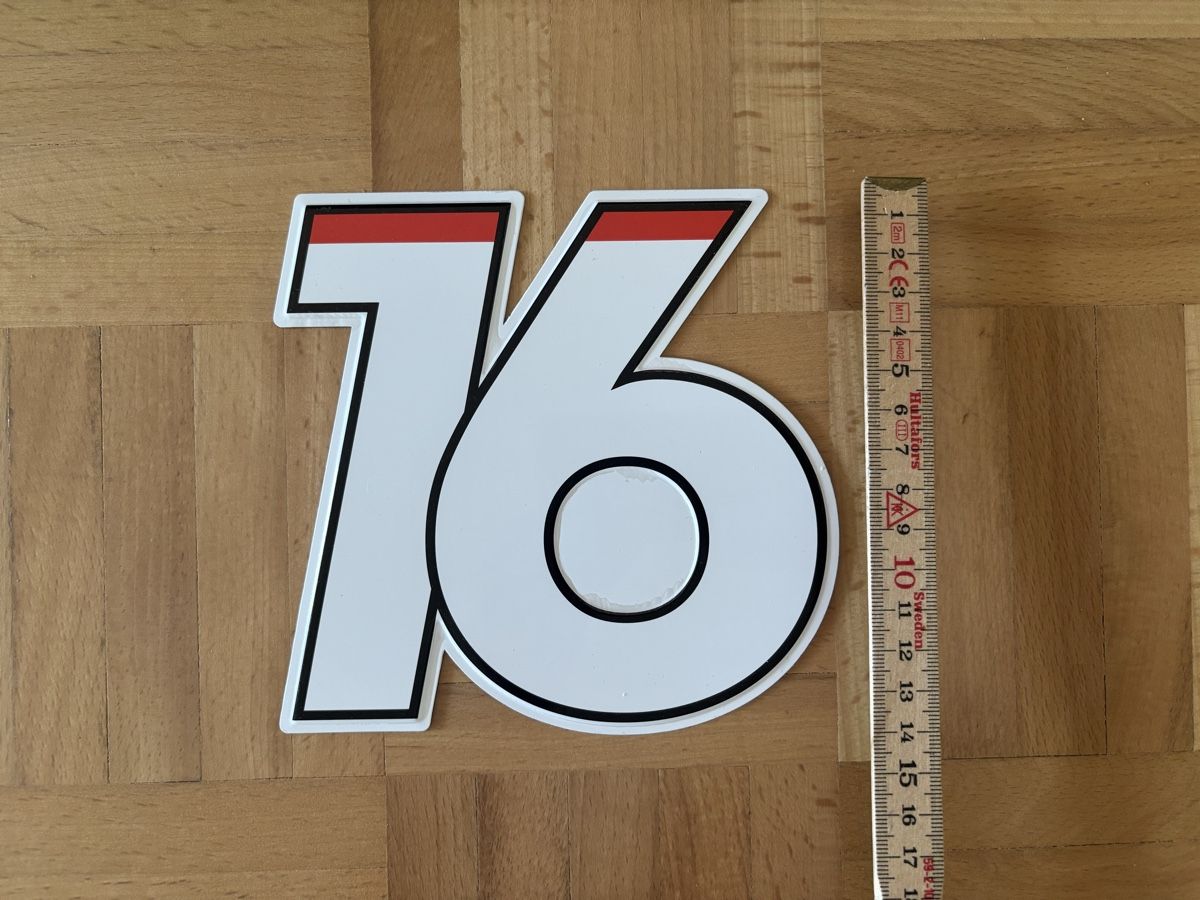 Tutte le decorazioni: Ferrari Charles Leclerc Bundle | P1 Schild + Driver Nr. 16 – Nuovo (secondo la descrizione) da Zug venduto da its_k265 2