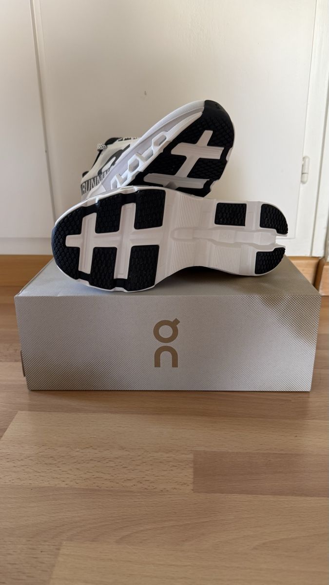 Scarpe da donna: ON Running Cloudmonster 2 white/frost – Nuovo e nell'imballaggio originale da Niederglatt ZH venduto da amelie.gruetze 1
