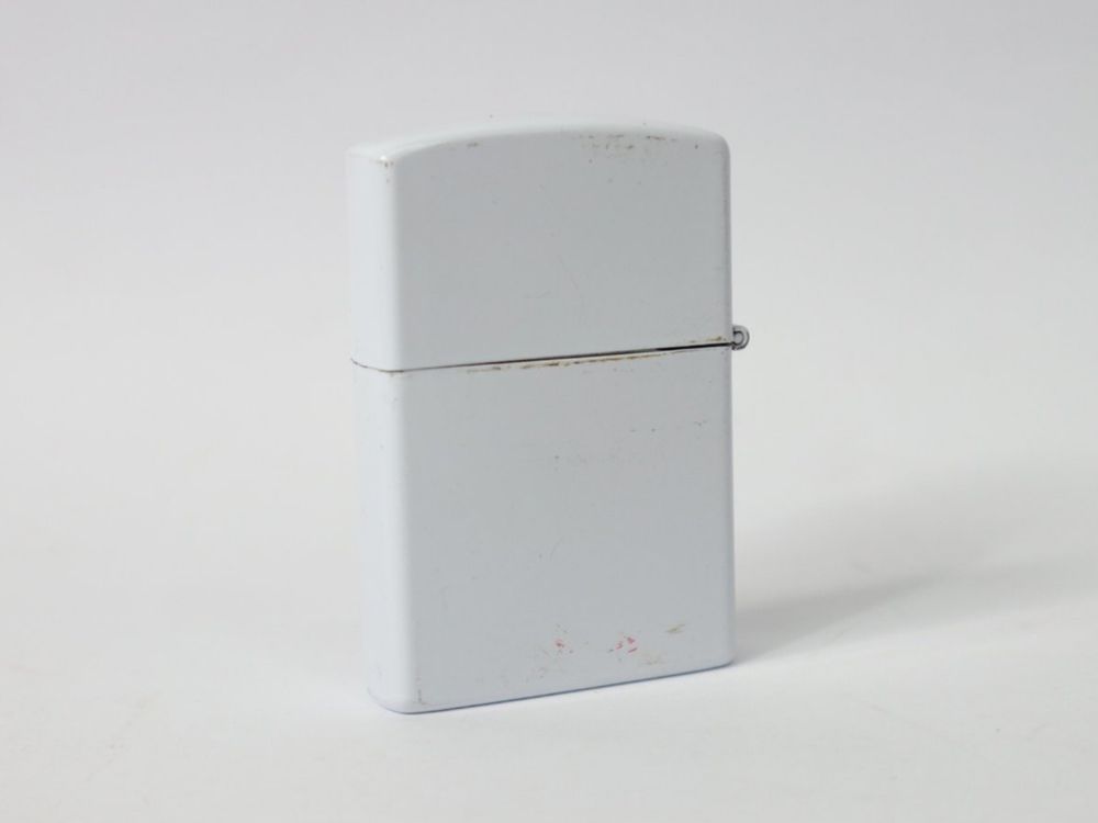 2-in-1 Schlüsselanhänger Feuerzeug - Kompaktes Benzinfeuerzeug Metall