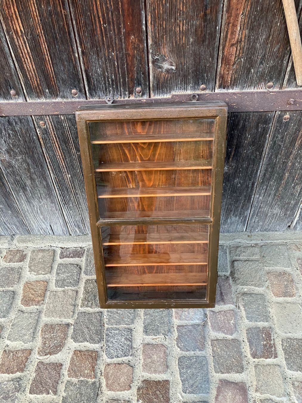 Vetrine: Antike Vitrine – Usato da Obermumpf venduto da globiroger