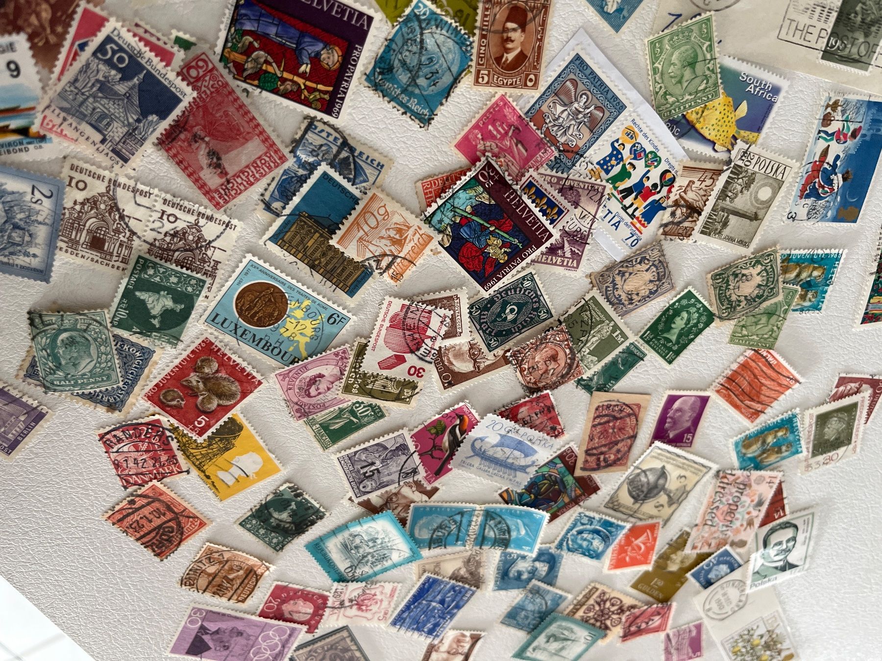 Tutti i francobolli: Lot 16: Lot mit Mix Briefmarke – Usato da Chiasso venduto da AzenYa 2