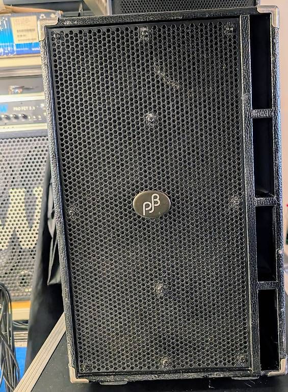 Amplificatori: Bassbox Phil Jones  Piranha Compact C8 – Usato da Pratteln venduto da dado1972 4