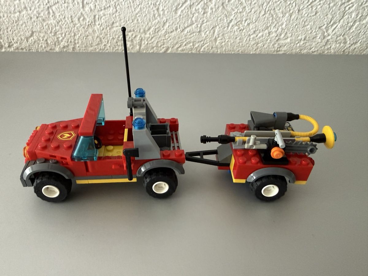 Lego Kit di costruzioni: Lego City Nr. 4209 – Usato da Embrach venduto da Tischplatte 1