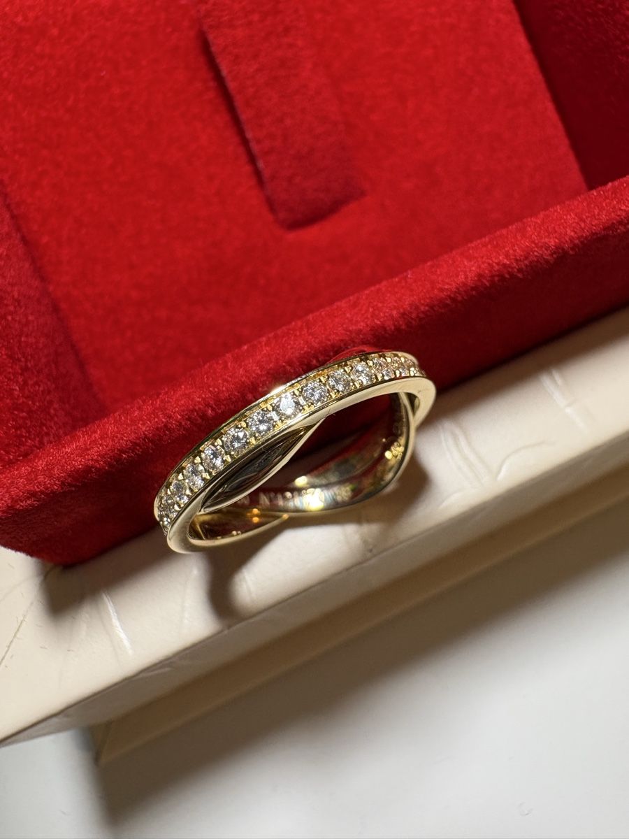 Ringe: Verlobungs Ring mit funkelhaften Brillanten – Neu und originalverpackt aus Küssnacht am Rigi von Wir-3