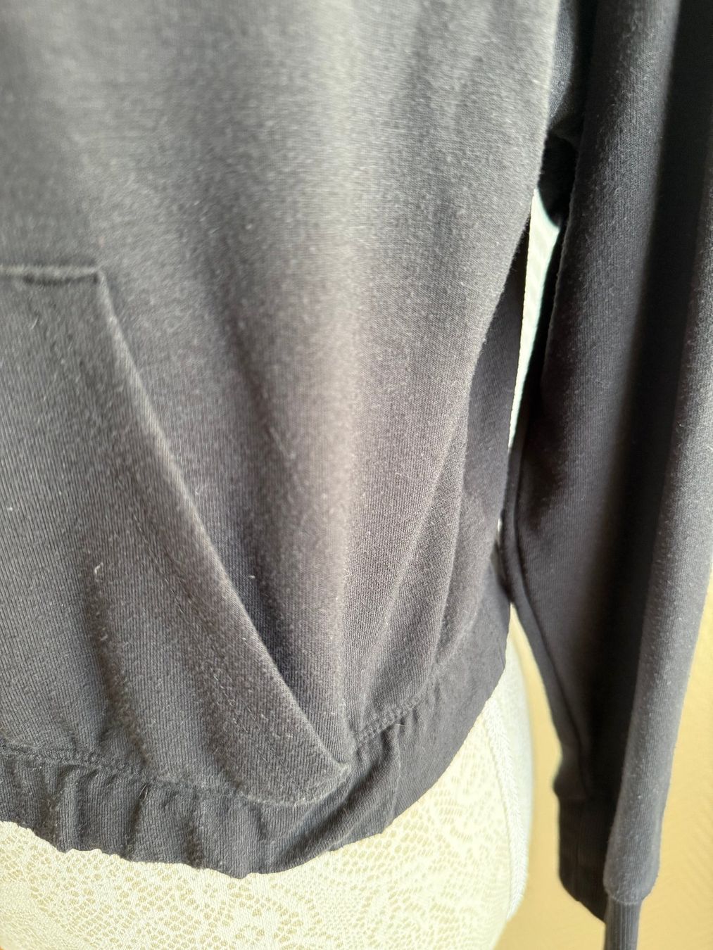 Gymshark Maglioni & Felpe: Gymshark Damen Pullover schwarz Gr. M Viskose – Usato da Kirchdorf AG venduto da coco123 3