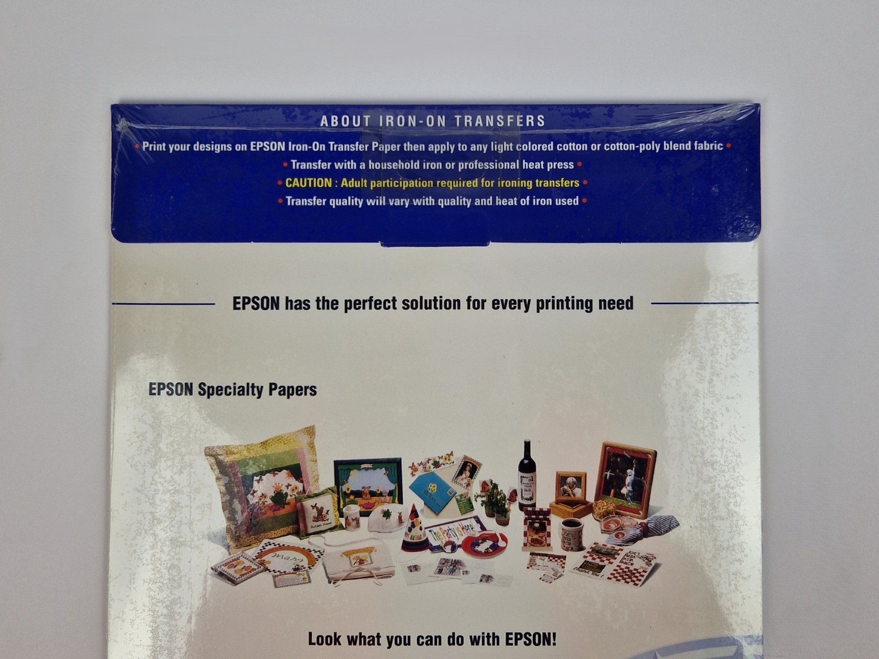 Epson Carta: Epson Textil Aufbügelfolie A4 – Nuovo e nell'imballaggio originale da Basel venduto da Restwert_Basel 2