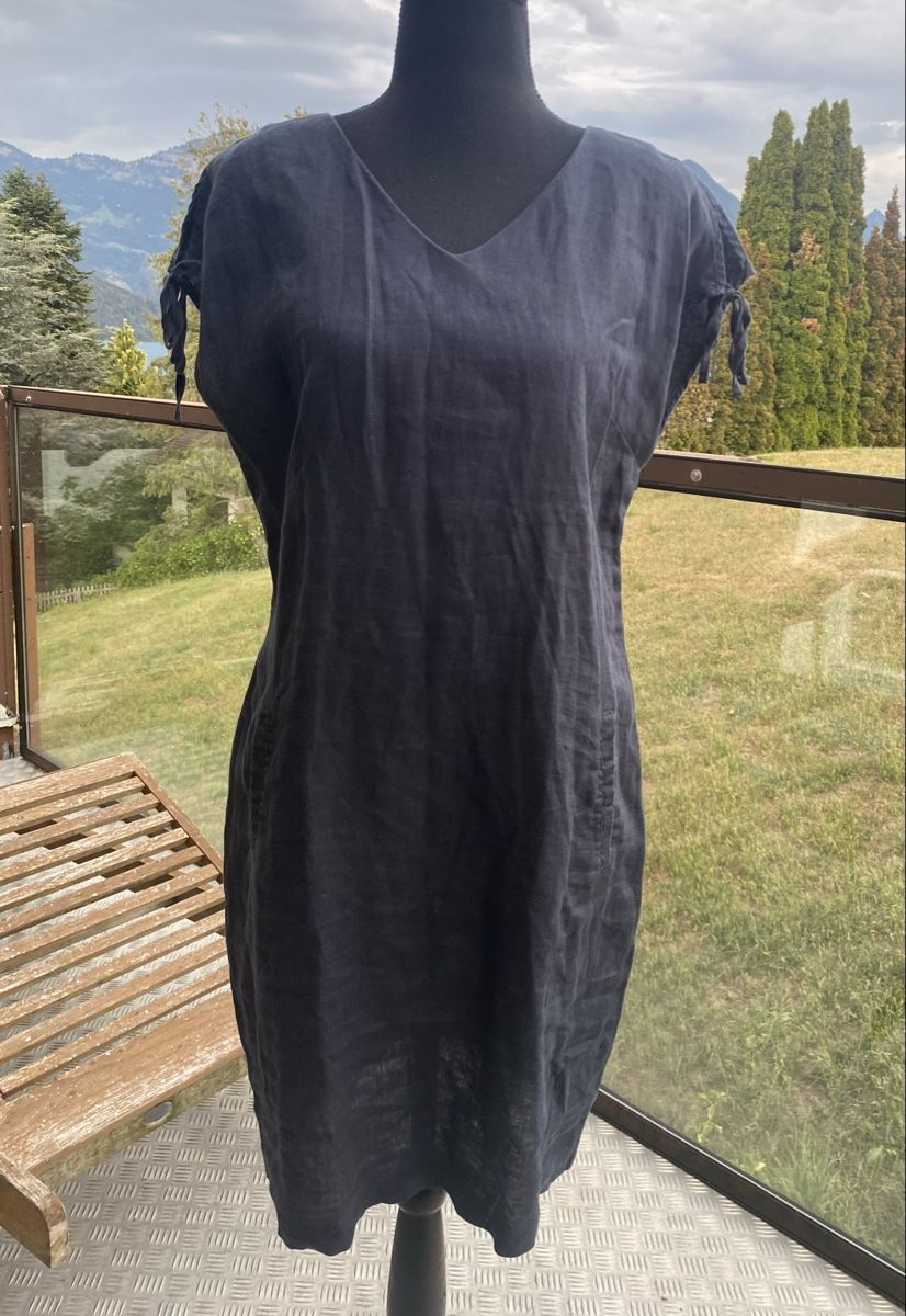 Manor Vestiti: Manor LeKleid dunkelblau Gr.38 – Nuovo (secondo la descrizione) da Buochs venduto da H16