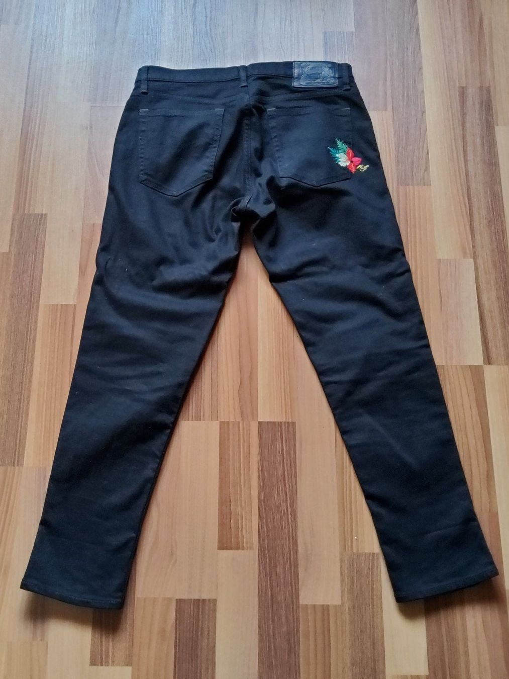 Ralph Lauren Jeans: Schwarze Ralph Lauren Jeans Grösse 31 – Nuovo (secondo la descrizione) da Villnachern venduto da RicardoMary 1