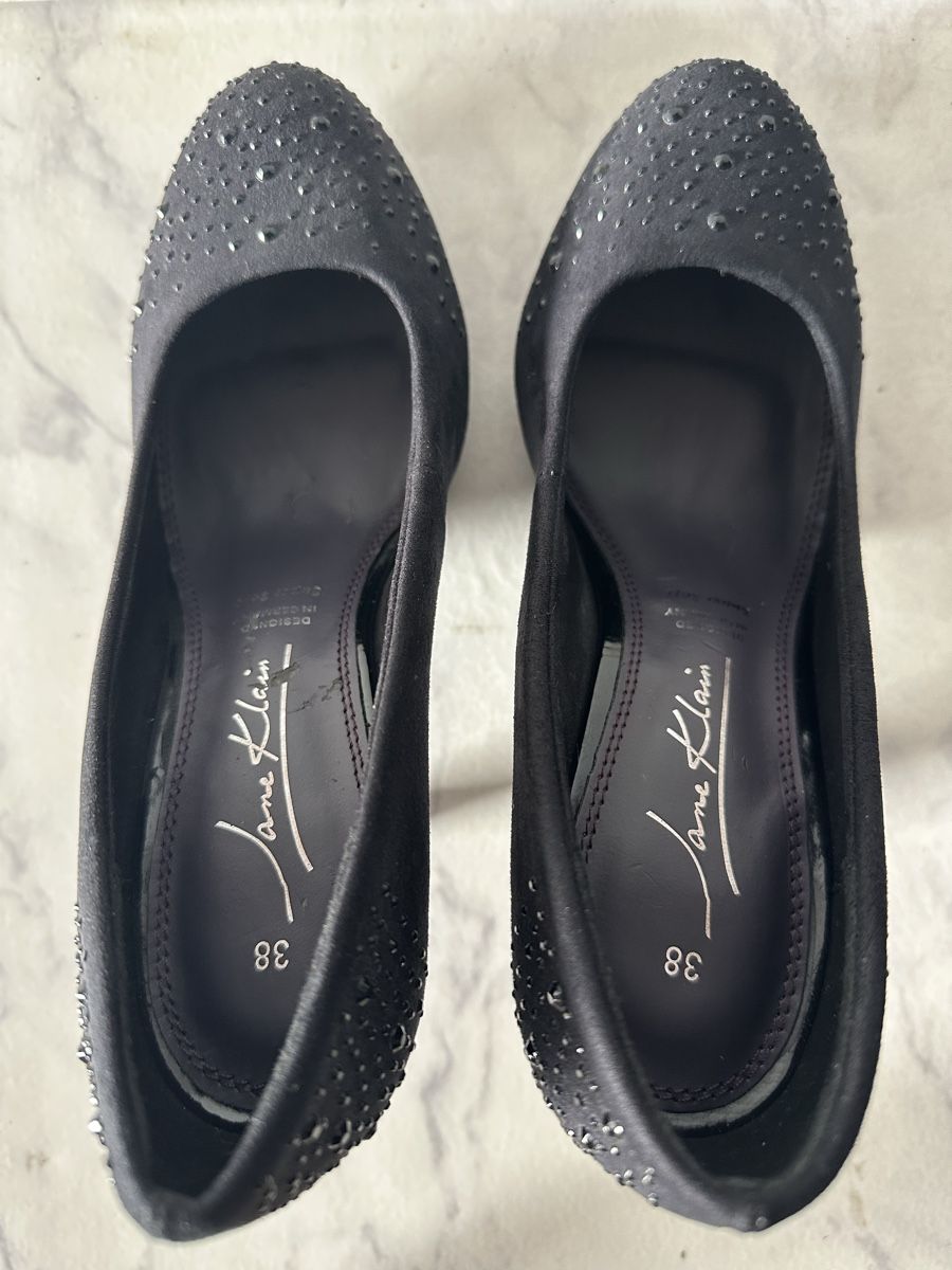 Damenschuhe: Elegante schwarze Pumps, Grösse 38 – Gebraucht aus Goldau von Henggi88 3