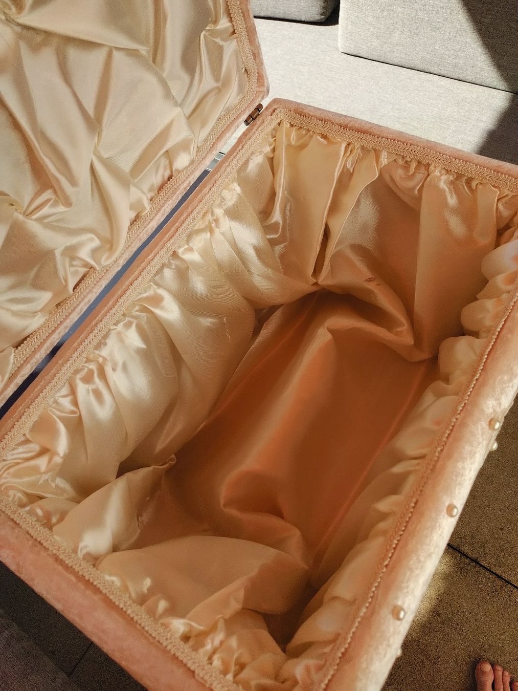 Cassapanche: Schöne Truhe 37x58x37 – Usato da Goldach venduto da Fuchour 1