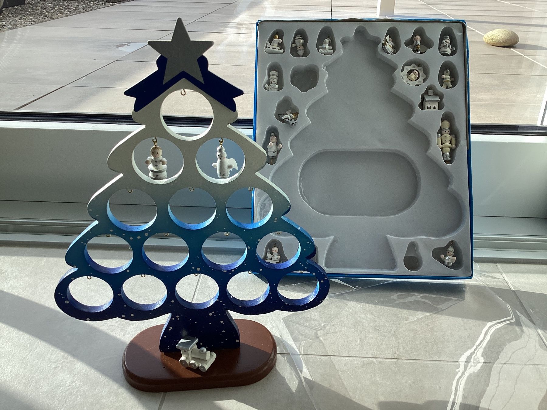 Toutes les décorations: Weihnachtsbaum Holz – D'occasion à Niederlenz par Angela21
