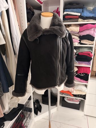 Winter Jacke von ZARA mit Fellkragen, Grösse S!