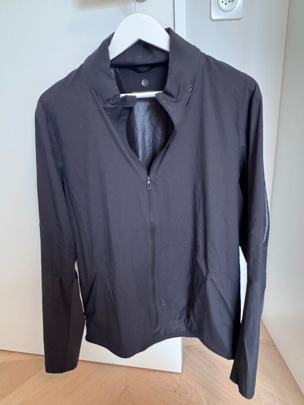 Lululemon Giacche: Lululemon Windjacke Männer Grösse L – Usato da Steinhausen venduto da phocea10
