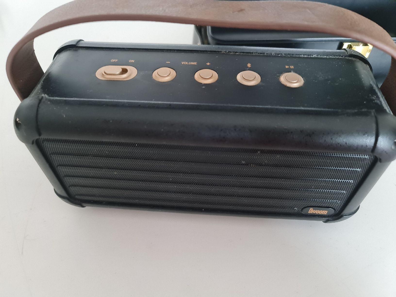 Casse acustiche: Divoom Mocha 40 W Retro Bluetooth Speaker, 25 Hours Playtime – Nuovo (secondo la descrizione) da Zürich venduto da MartiniusX 4