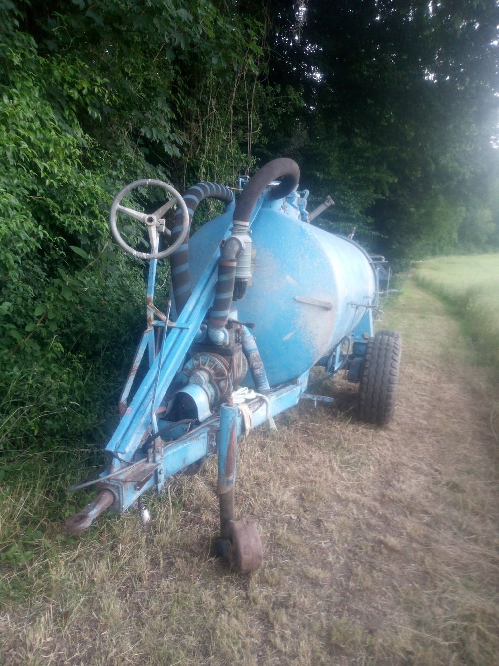 Tutte le macchine: Güllefass Kaiser 4000 Liter – Usato da Rüttenen venduto da Dart4