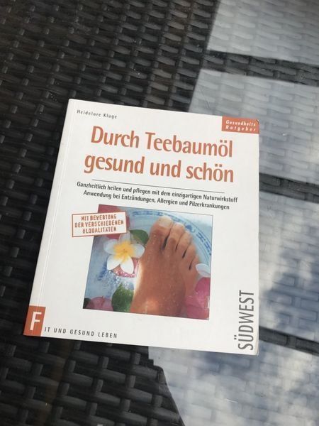 Libri: Durch Teebaumöl gesund und schön – Usato da Bergdietikon venduto da book-4-you