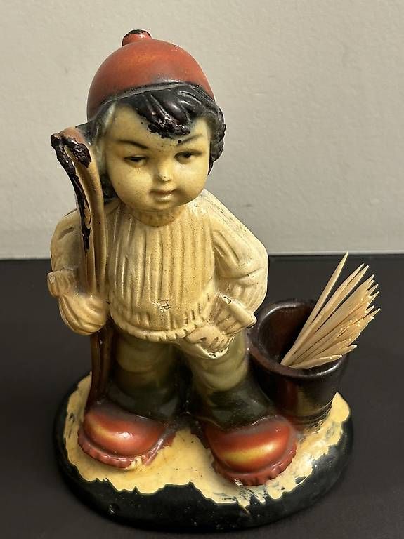 Statuette: Statuette anni '40 in gesso  – Usato da Cugnasco venduto da dilan1 1