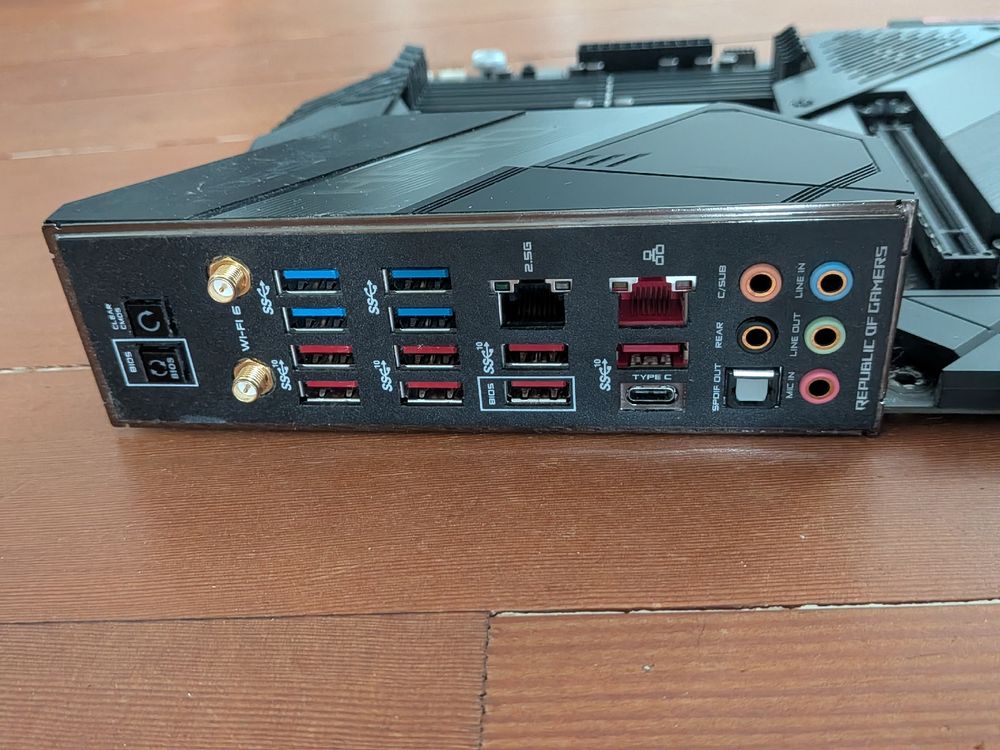 AMD Ryzen 9 3900XT + ASUS ROG Crosshair VIII Hero – X570/AM4 (Gebraucht ...