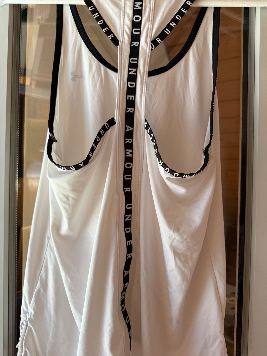 Under Armour Tops: Under Armour Tank Top White – D'occasion à Zürich par BettinaMarie2308 4