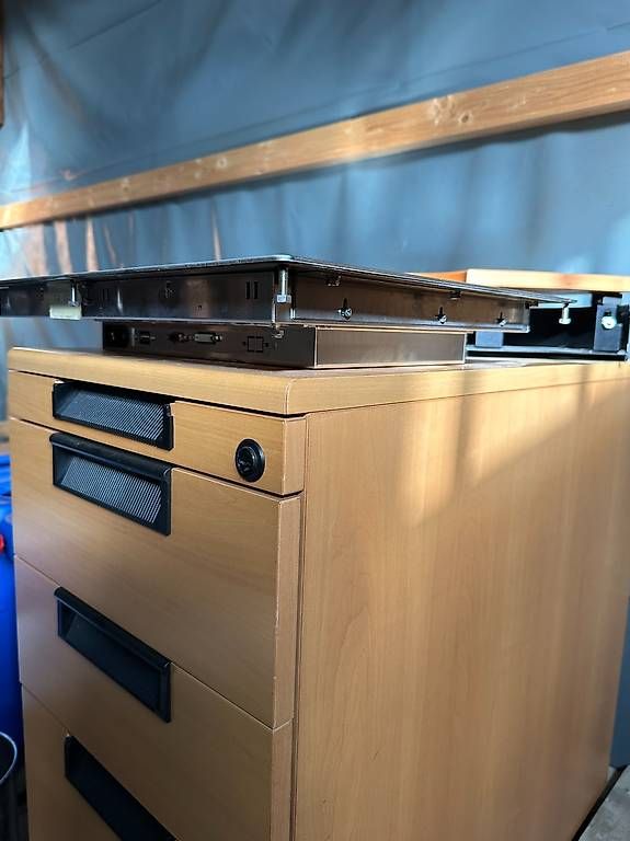 Monitore: Industrie-Touchscreen SR R-FLAT 19/8-MAN 19" VGA/DVI – Gebraucht aus Appenzell von OcclineGmbH 3