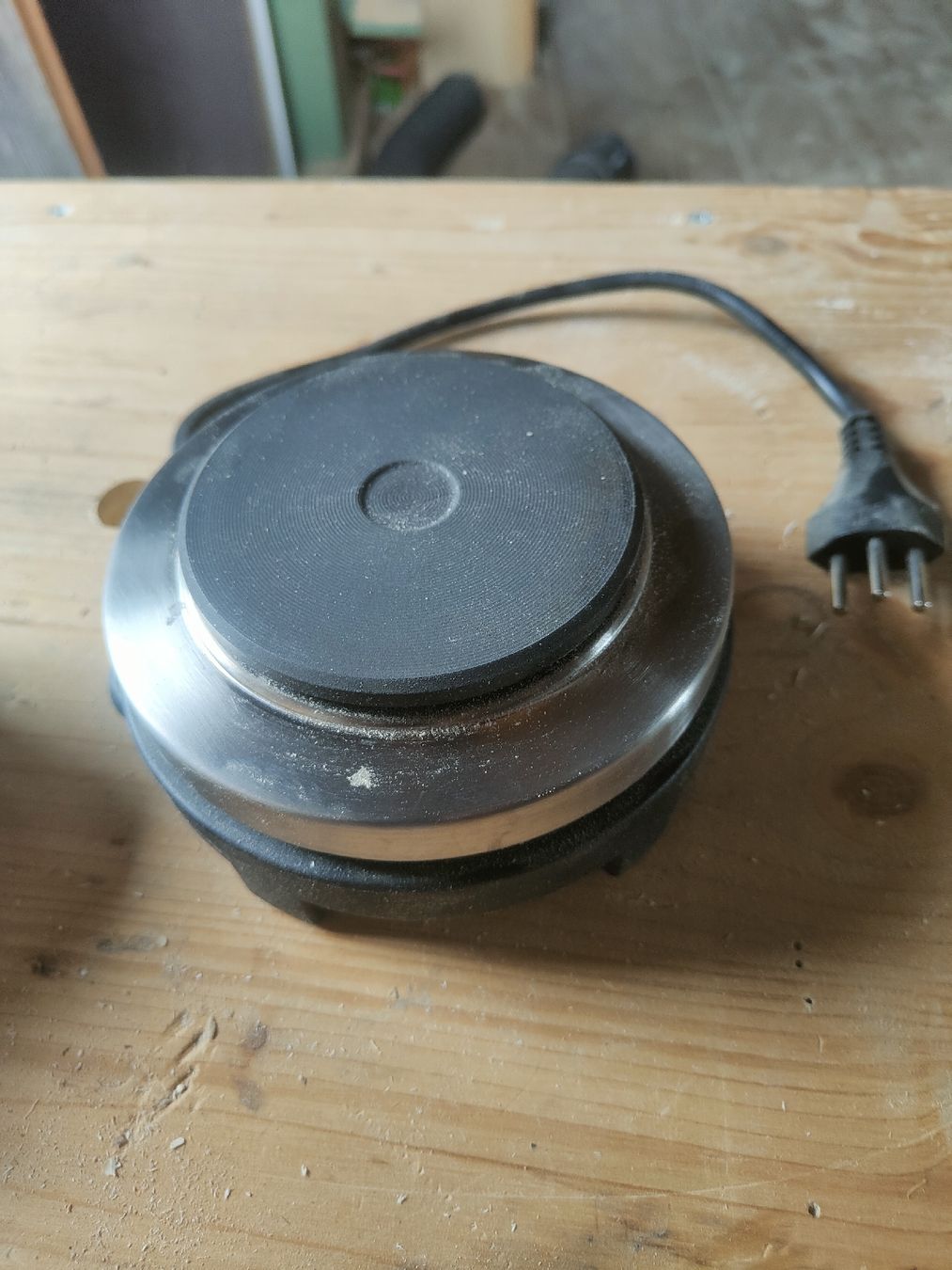 Cucine: Gebrauchte elektrische Kochplatte für Camping oder Büro.à – Usato da Teuffenthal BE venduto da tiwillener 4