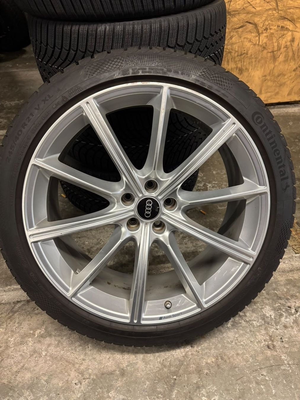 Audi Pneus & Kompletträder: Winterräder Audi RS6 C8 – Gebraucht aus Wilen b. Wil von gp6_2pxn