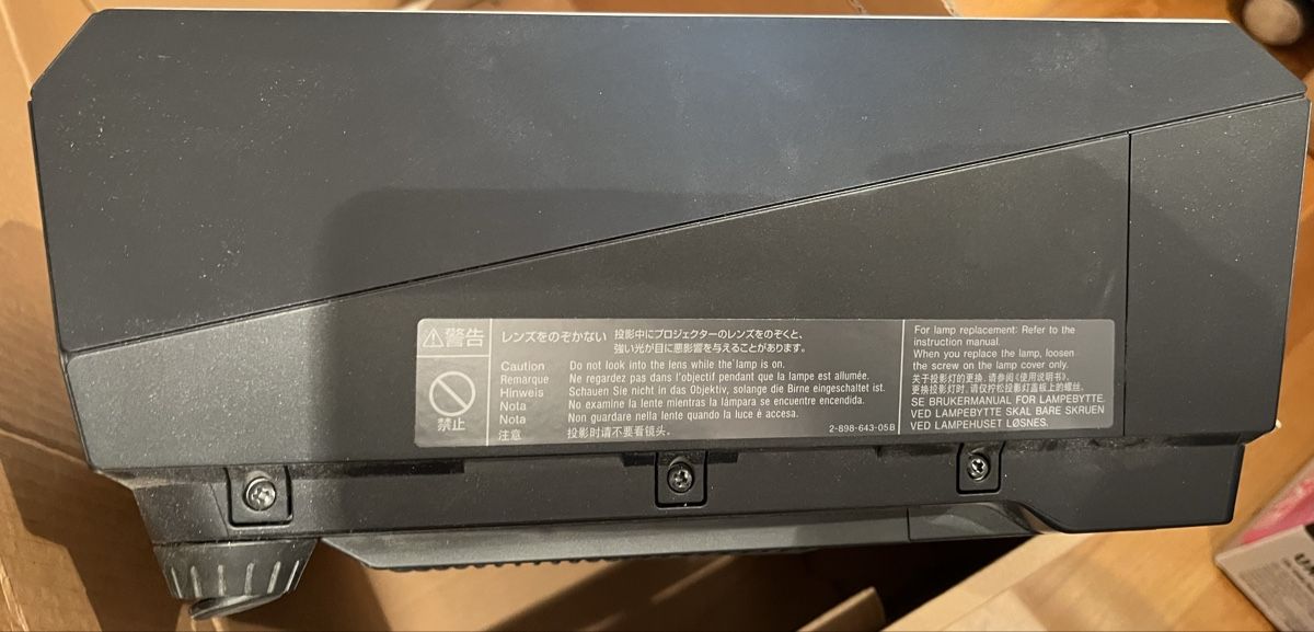 Sony Proiettori: Sony VPL-FX40 Beamer - Top Bildqualität! – Usato da Basel venduto da Ch2005 6