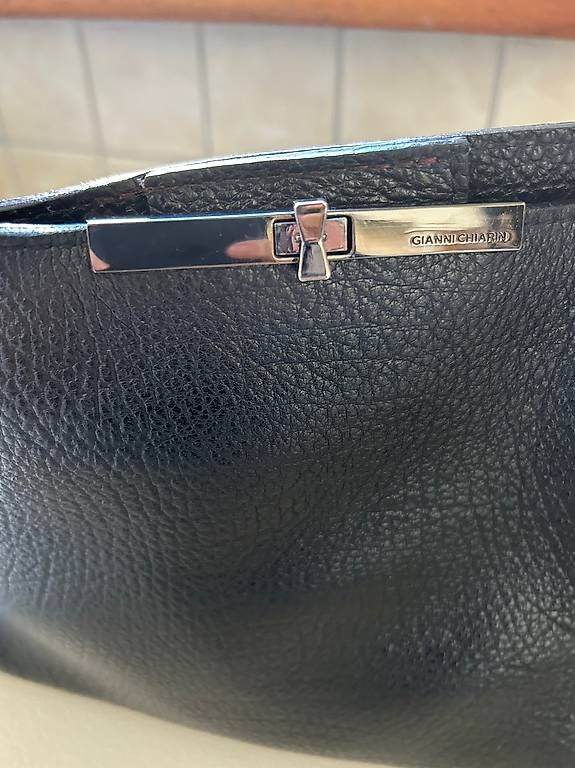 Borse da donna: Gianna Chiarini Tasche – Usato da Basel venduto da and_pky9 2