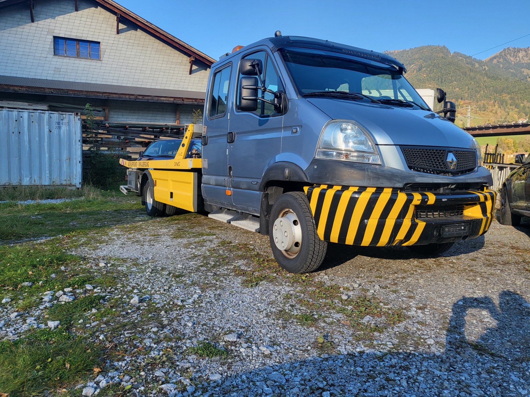 Renault Trucks Veicoli commerciali: Abschlepper mit Schiebeplateau – Usato da Zweisimmen venduto da schloessli-garage
