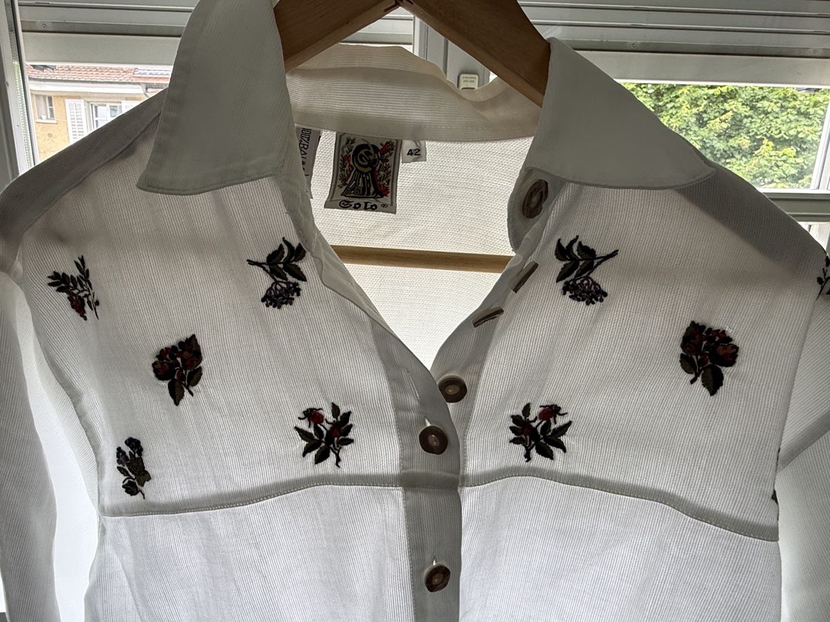 Camicette: Golo Bluse weiss mit Blumen  – Usato da Zürich venduto da ele_cj6q 1