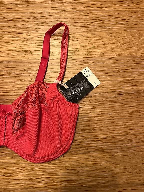 Sonstige Unterwäsche: schöner femininer roter BH Gr. E75/E36 super bequem – Neu und originalverpackt aus Zürich von cel_cw9k 1