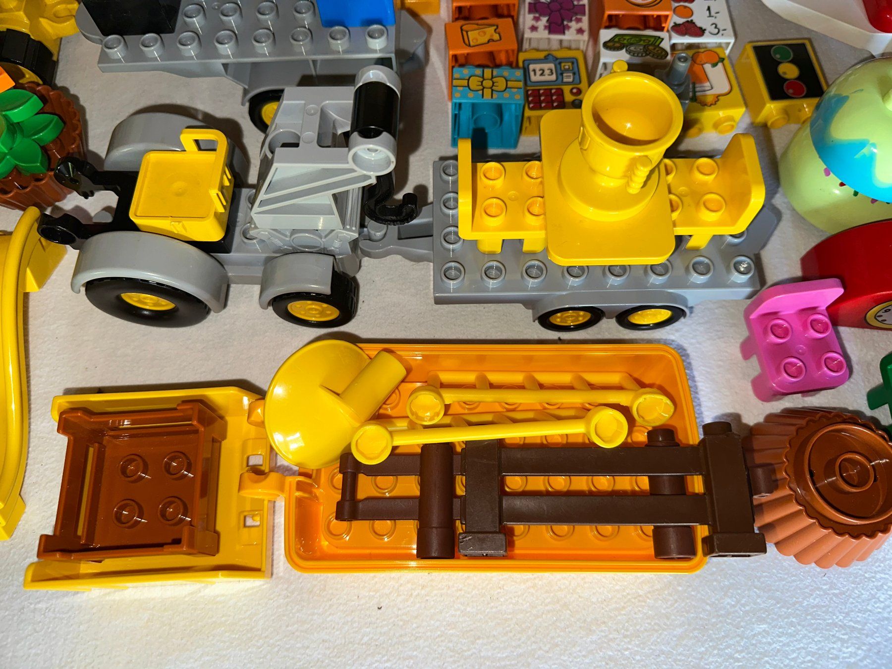 Lego Kit di costruzioni: Lot de plus de 50 pièces Lego-Duplo – Usato da Ste-Croix venduto da mjmg 1