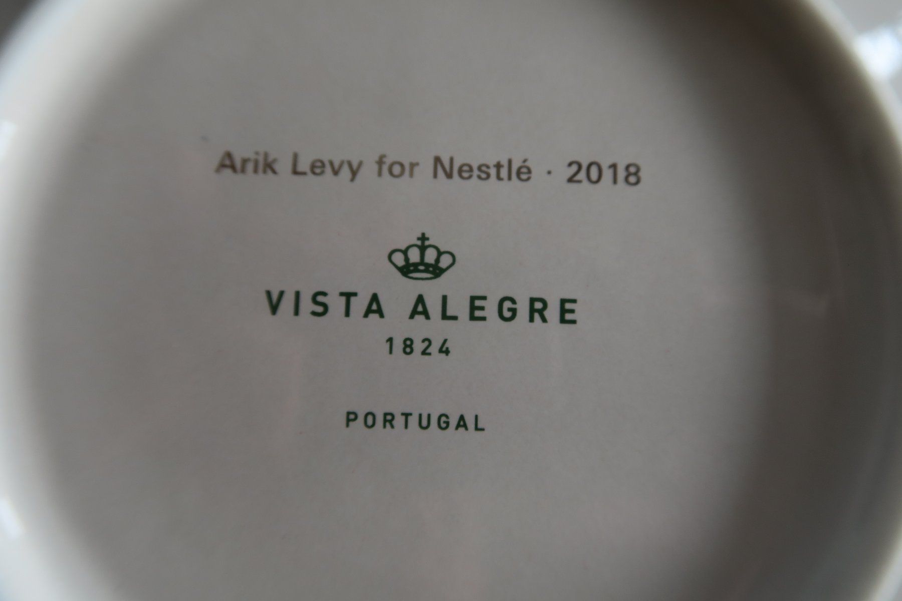 Piatti: Teller - Arik Levy for Nestlé 2018 – Usato da Benken ZH venduto da Stgf 5