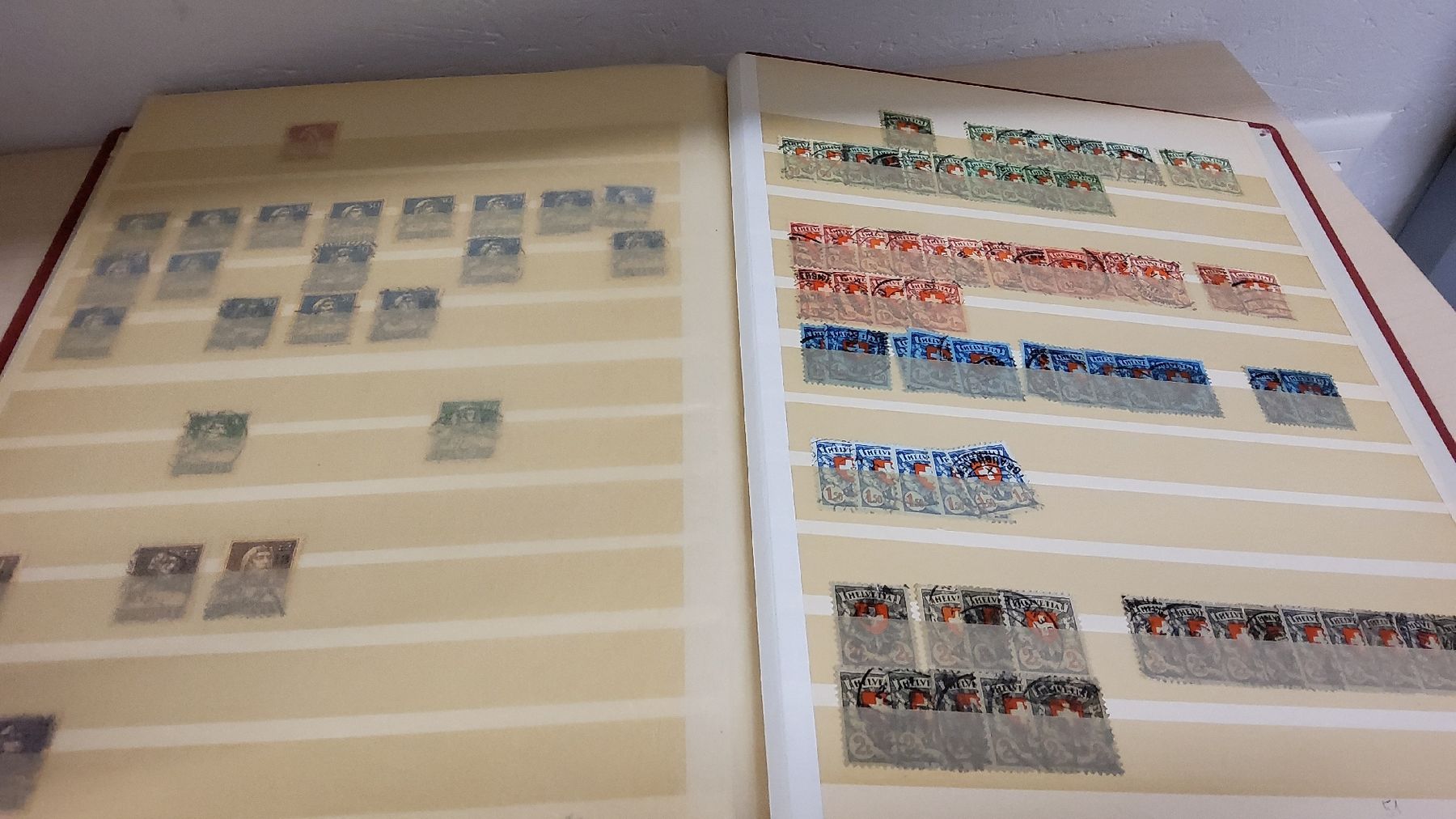 Tutti i francobolli: Alte Briefmarken Sammlung - Guter Zustand - Schweizer Werte  – Usato da Herisau venduto da Nluanalucas 9