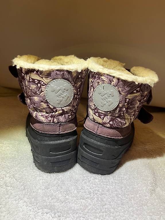 Schuhe für Jungen: Winterstiefel WHEAT mit Gummisohle 25 – Gebraucht aus Luzern von maschmo 1