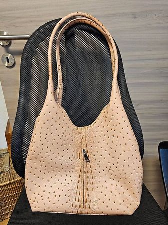 Handtasche lachsfarben aus Kunstleder