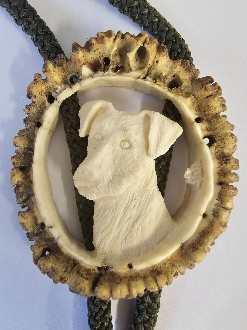 Ciondoli: Hirschrose mit Terrier Motiv – Nuovo (secondo la descrizione) da Hendschiken venduto da Lueem_Jagdreisen